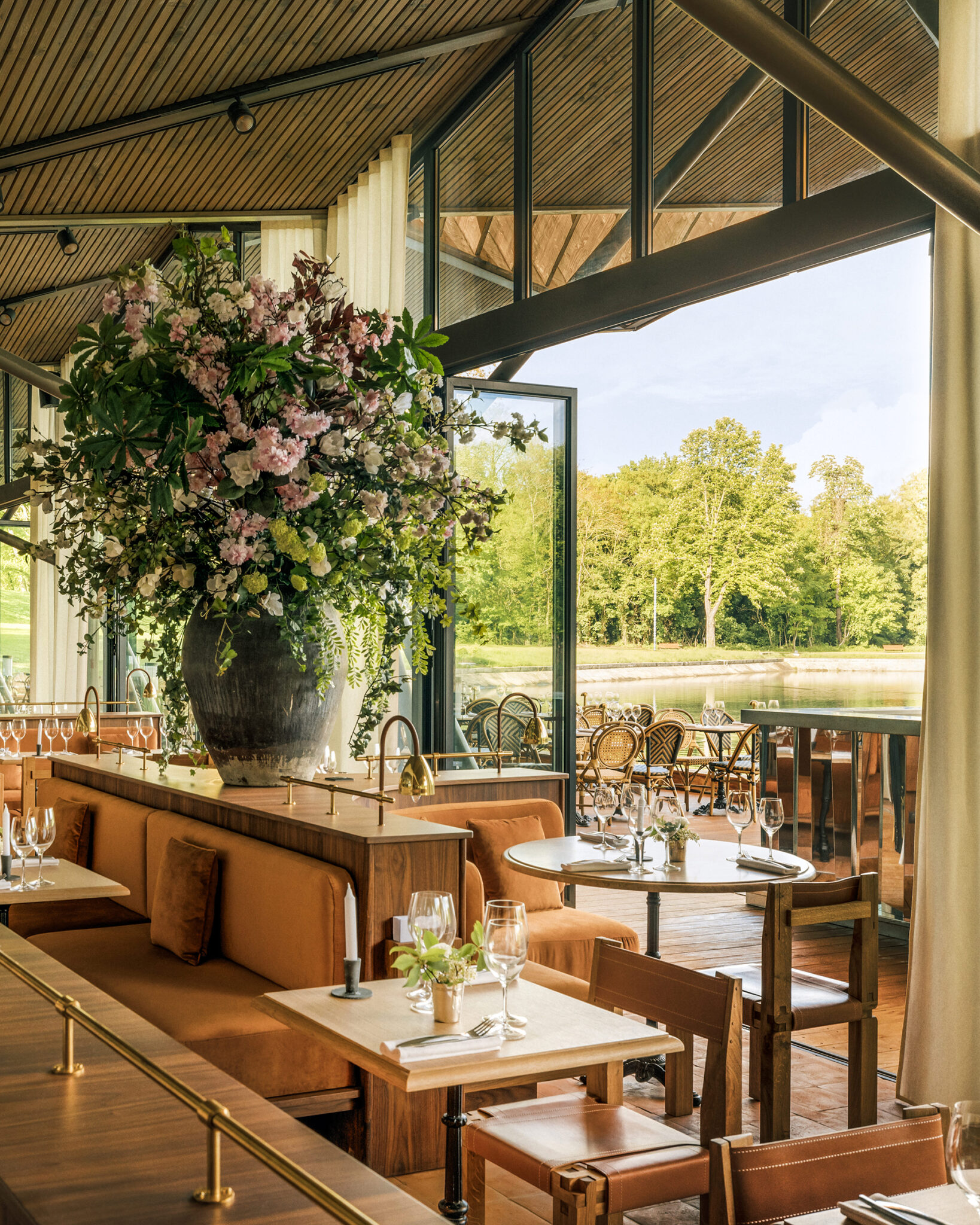 Hangar Y -meilleure terrasse et restaurant privatisables pour les entreprises